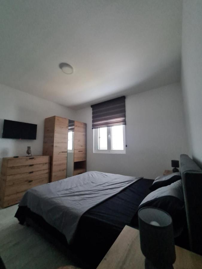 Apartment Nikcevic Tivat Exterior foto